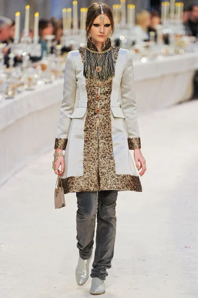 Look 52